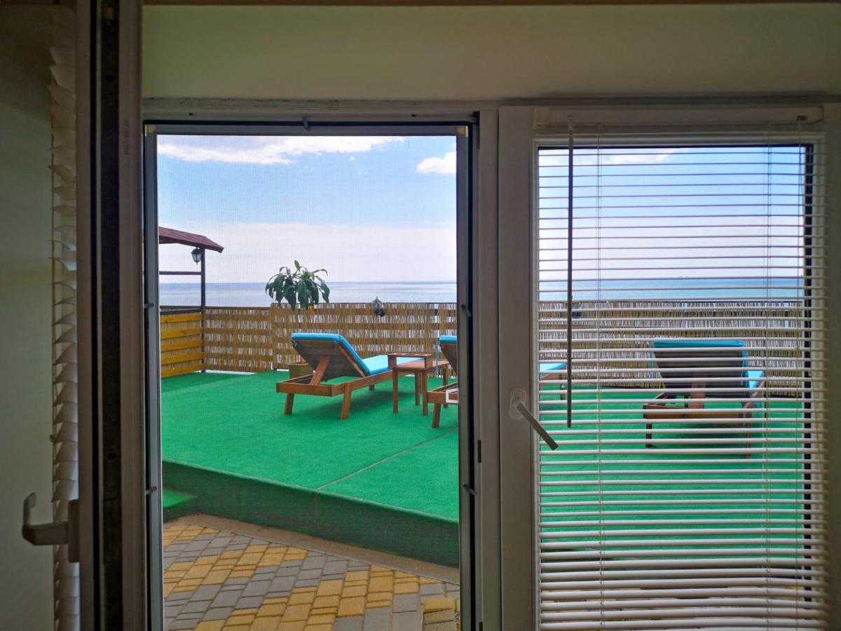 Sea View Apartments Odessa Eksteriør bilde